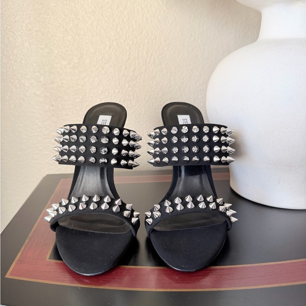 Steve Madden Black Studded Heels